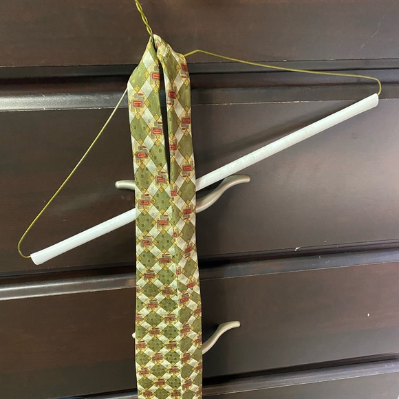 Tie - Picture 1 of 2
